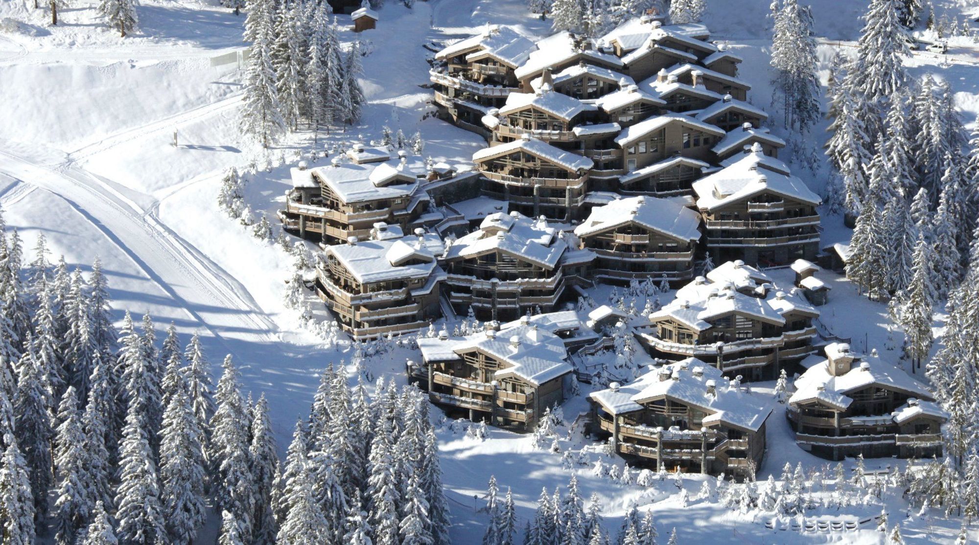 Hotel Le K2 Palace Courchevel Exterior photo