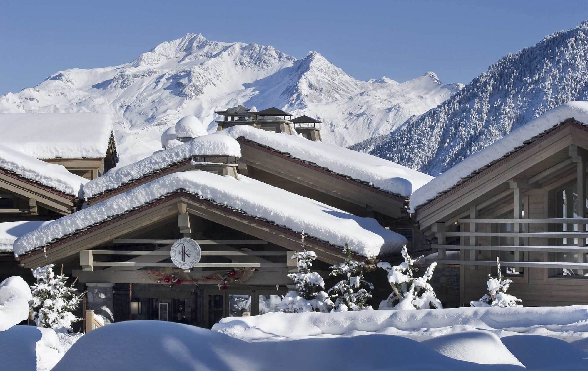 Hotel Le K2 Palace Courchevel Exterior photo