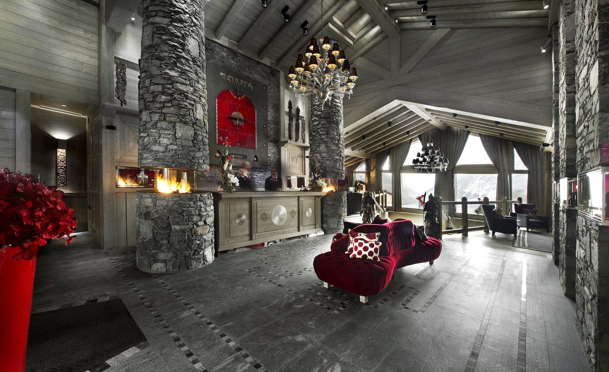 Hotel Le K2 Palace Courchevel Exterior photo