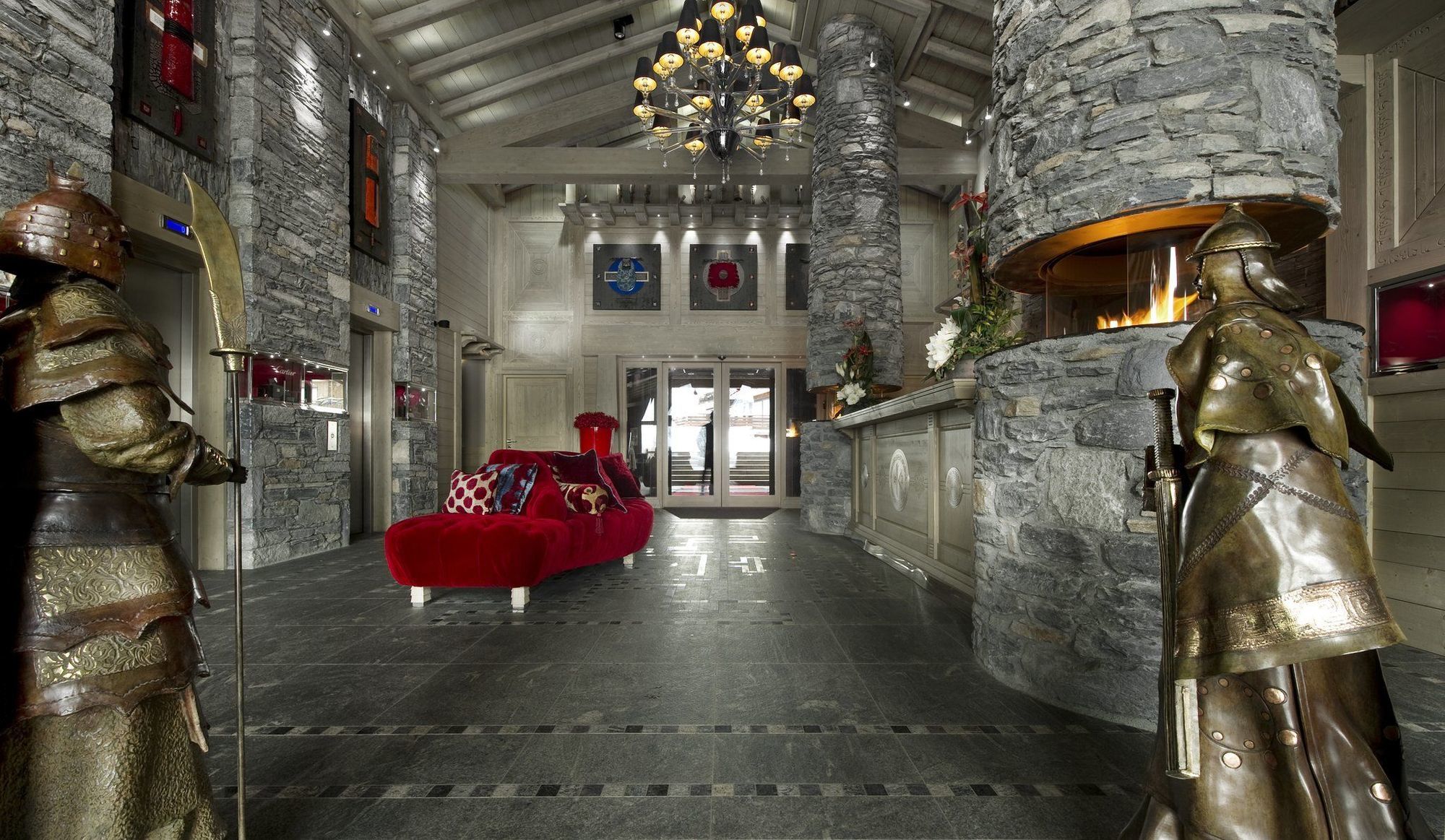 Hotel Le K2 Palace Courchevel Exterior photo