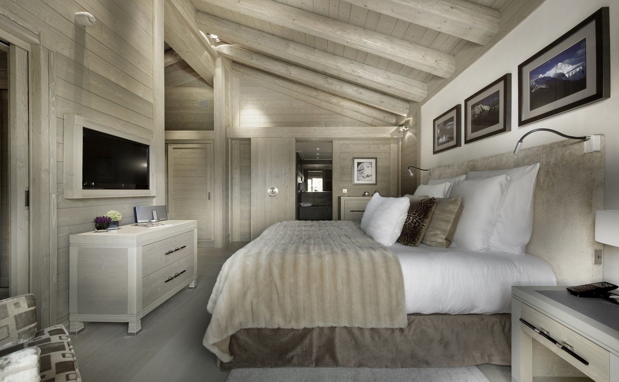 Hotel Le K2 Palace Courchevel Exterior photo