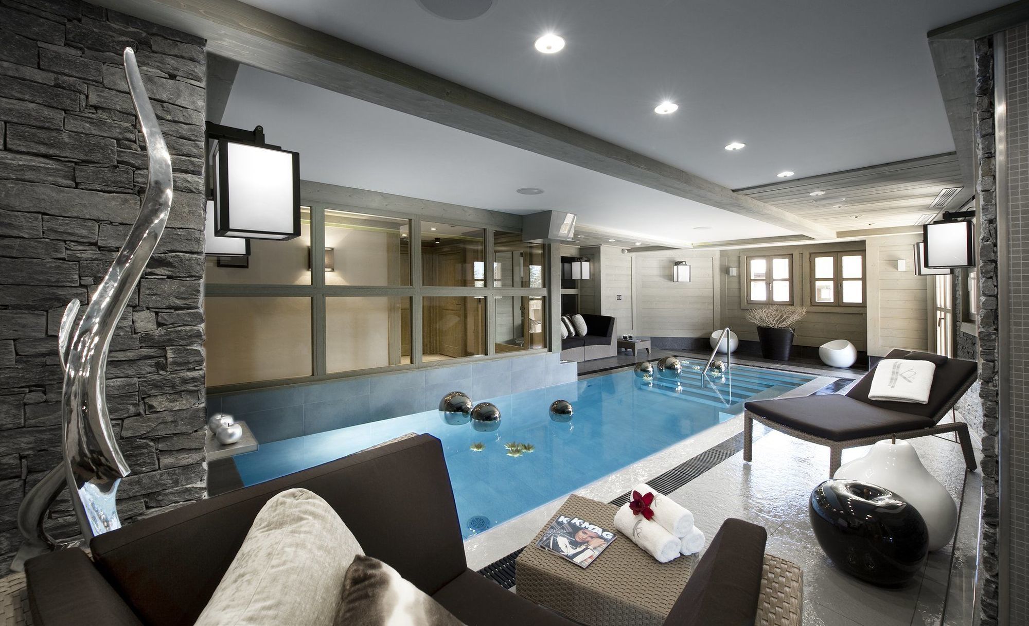 Hotel Le K2 Palace Courchevel Exterior photo