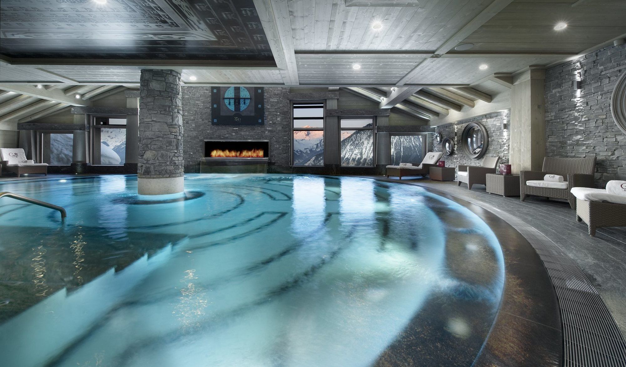 Hotel Le K2 Palace Courchevel Facilities photo
